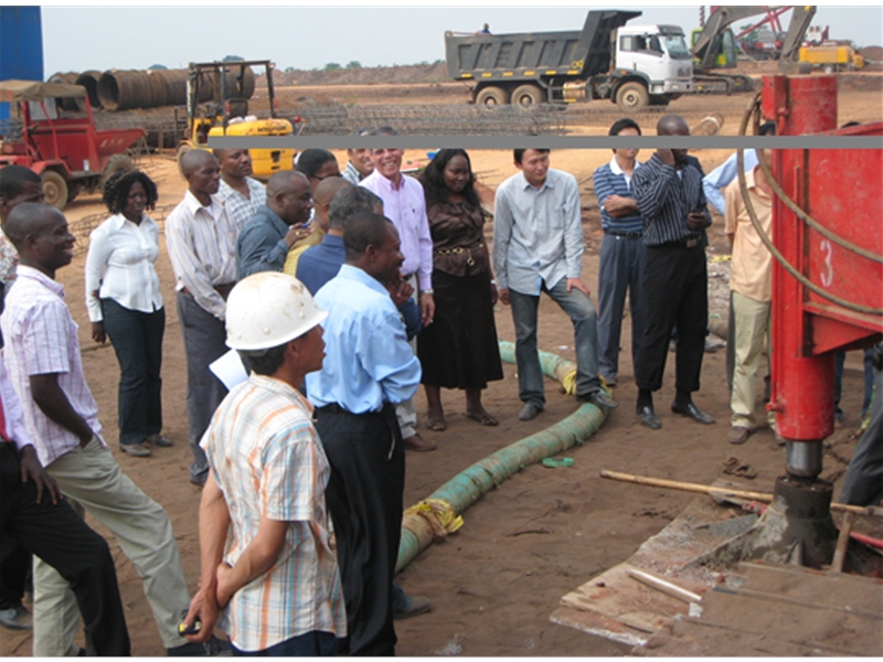 安哥拉建設(shè)部專家現(xiàn)場驗收