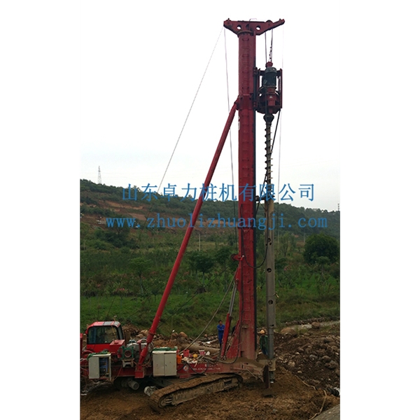 長螺旋配潛孔錘施工