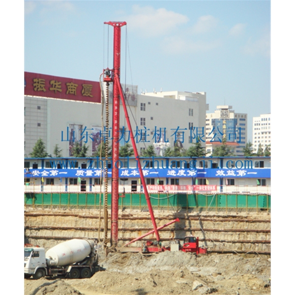 威海JZU120履帶式樁機(jī)施工現(xiàn)場(chǎng)